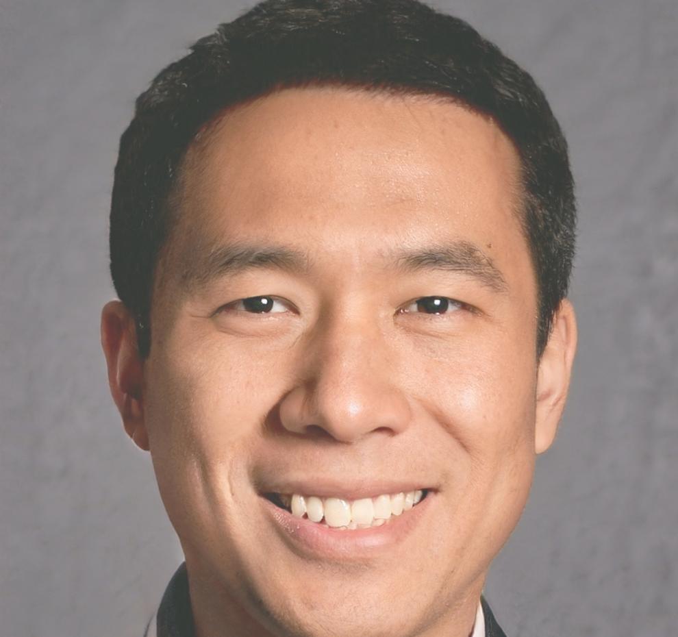 Marcus Thompson, Investment Analyst